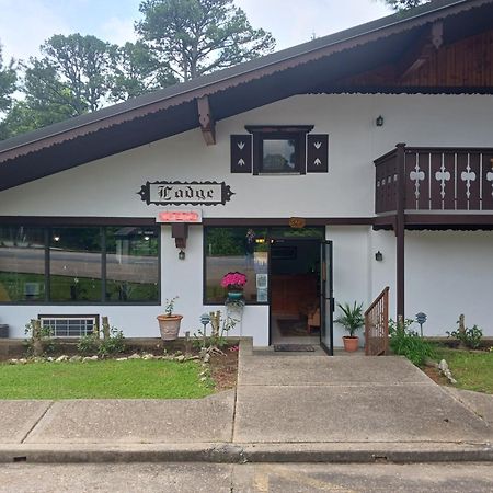 Bavarian Inn Motel & Restaurant Eureka Springs Buitenkant foto