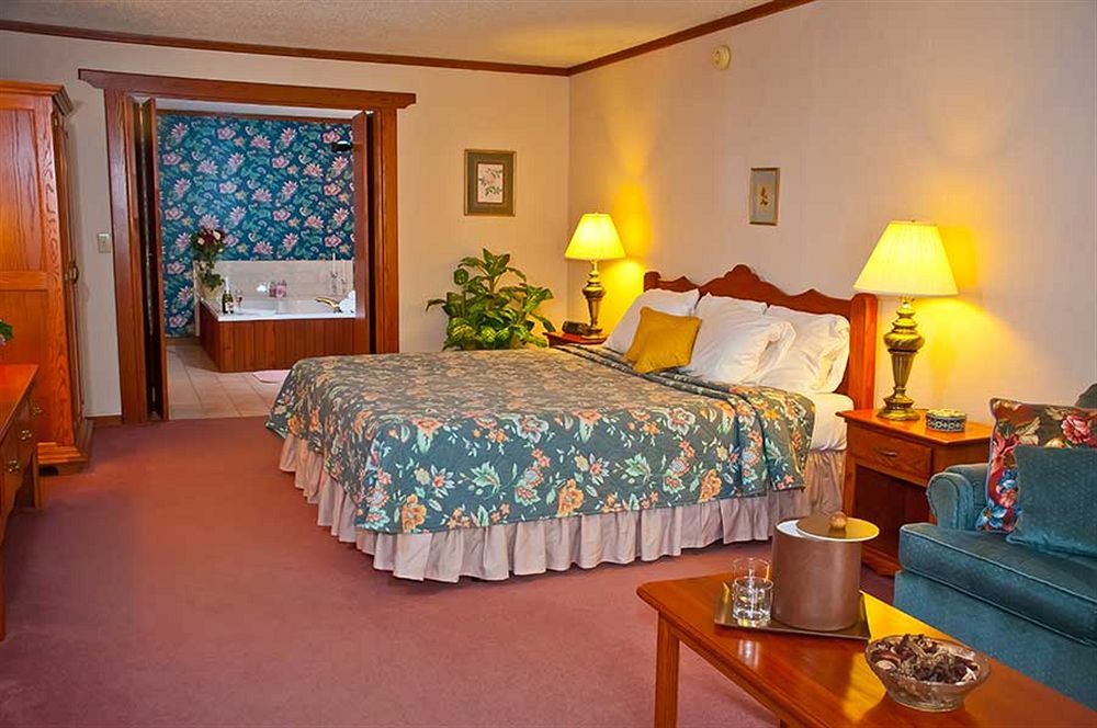 Bavarian Inn Motel & Restaurant Eureka Springs Buitenkant foto